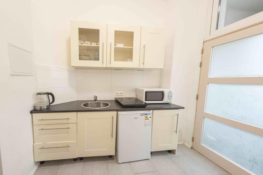 Studio Milana Apartment Брюксел Екстериор снимка